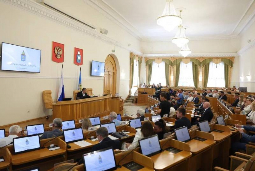 В астраханском правительстве обсудили пути к улучшению транспортной системы