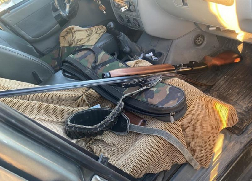 Под Астраханью приезжий охотник незаконно подстрелил 18 животных