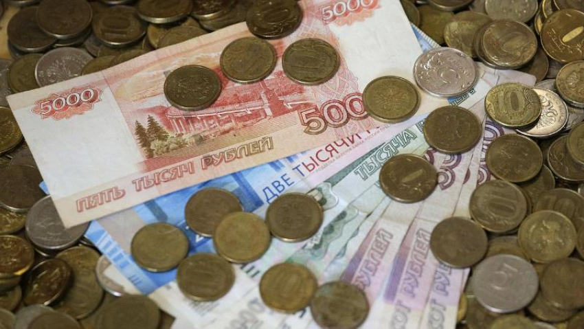 Астраханцам рассказали, как повлияет увеличение МРОТ на зарплаты