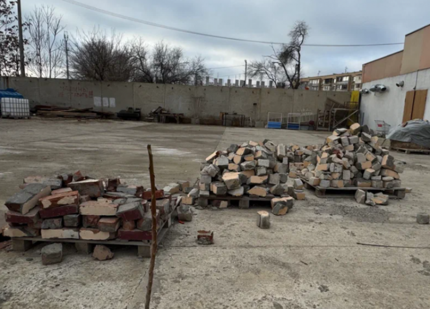 Экс-сотрудник астраханской полиции помогал нелегальным мигрантам на стройках