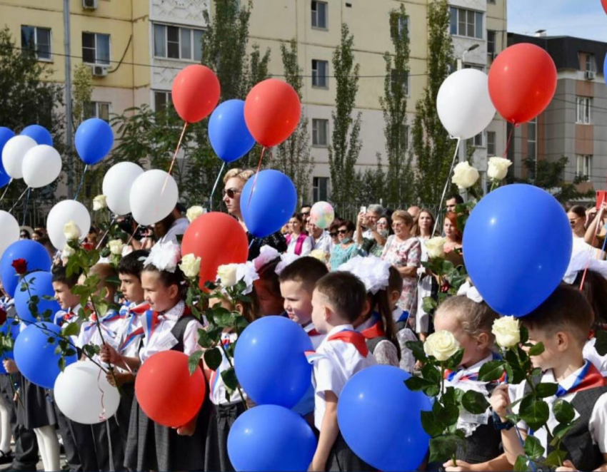 В Астраханских школах стартует приём заявлений на зачисление в первые классы