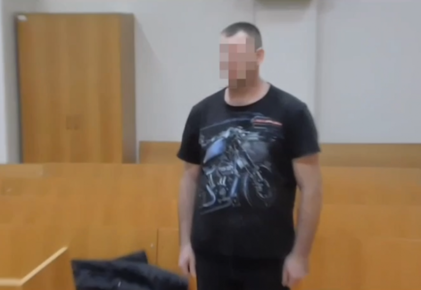 Астраханец годами дискредитировал помощь волонтеров Вооруженным Силам России