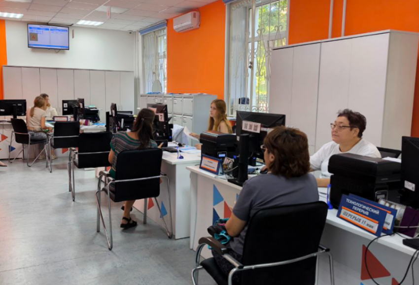 Астраханцам помогли найти работу после синдрома эмоционального выгорания