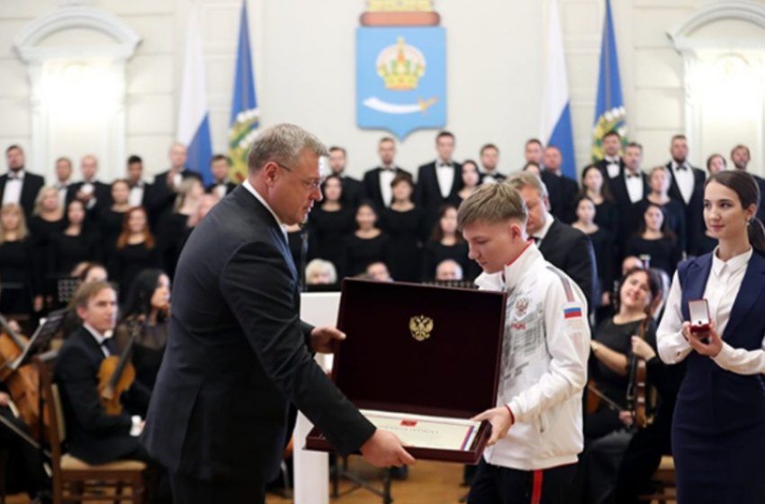 Юный астраханский шахматист удостоился почётной грамоты Президента Российской Федерации