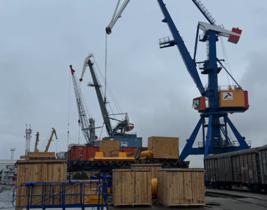 Грузооборот астраханского портового комплекса вырос на 90% за полгода