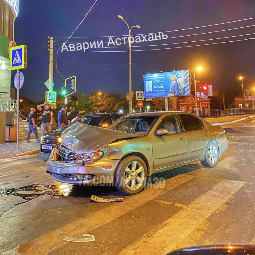 Астраханка устроила крупное ДТП: есть пострадавшие