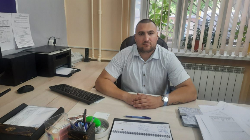 Депутат Виктор Сяснев пытается вернуть астраханцам потерянный час