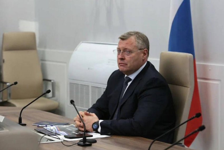 Игорь Бабушкин поздравил астраханцев с праздником Весны и Труда