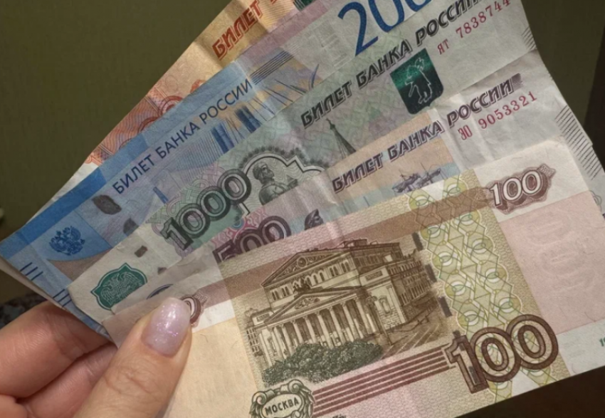 Преподаватель астраханского вуза попал под следствие за взятку от иностранки