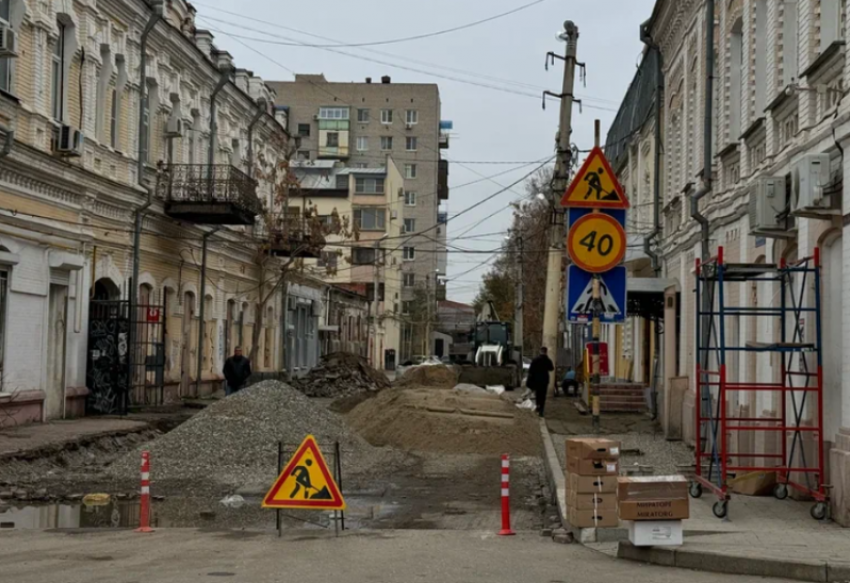 В Астрахани продлили ограничения на движение по ряду улиц