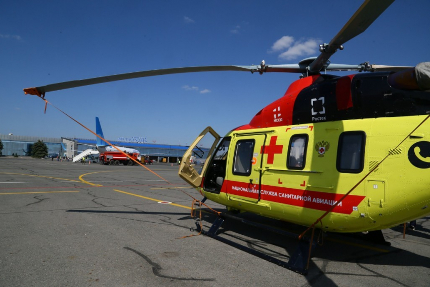Астраханку с инфарктом на вертолете доставили в больницу