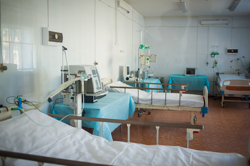 Астраханские больницы задолжали более 39 миллионов налоговикам