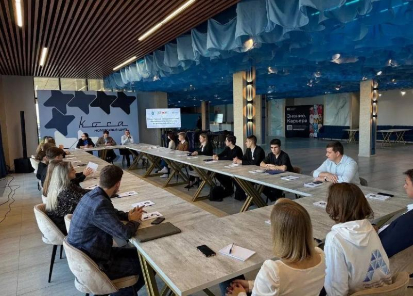 Новое молодежное правительство займется проектами развития Астраханской области