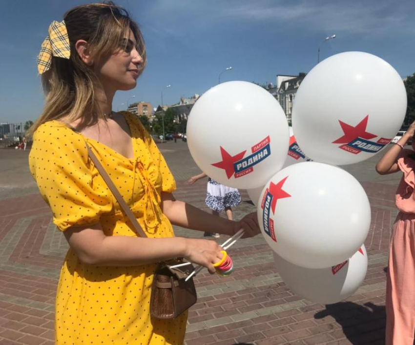 Партия «Родина» устроила для маленьких астраханцев праздник на центральной набережной