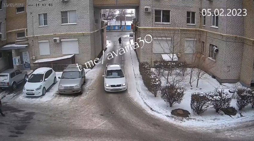 Астраханцы считают, что отыскали в городе проклятое место для автомобилей
