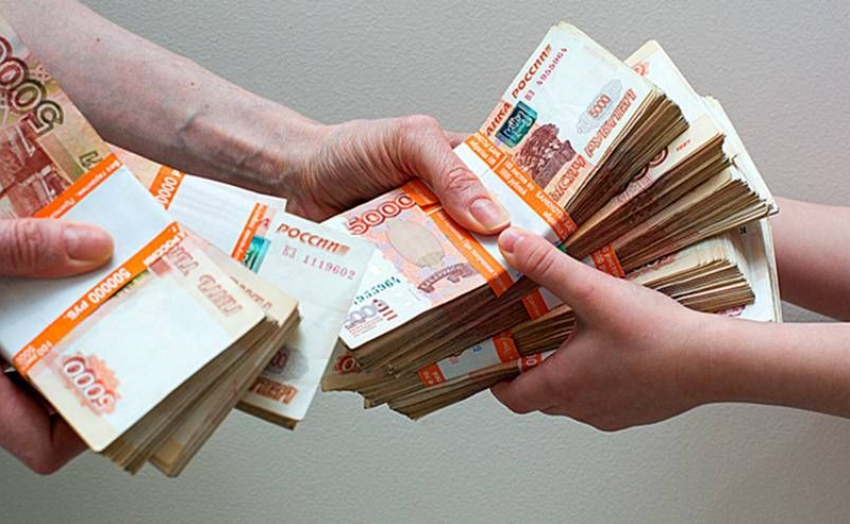 Астраханцы смогут зарабатывать от 100 тысяч рублей в месяц