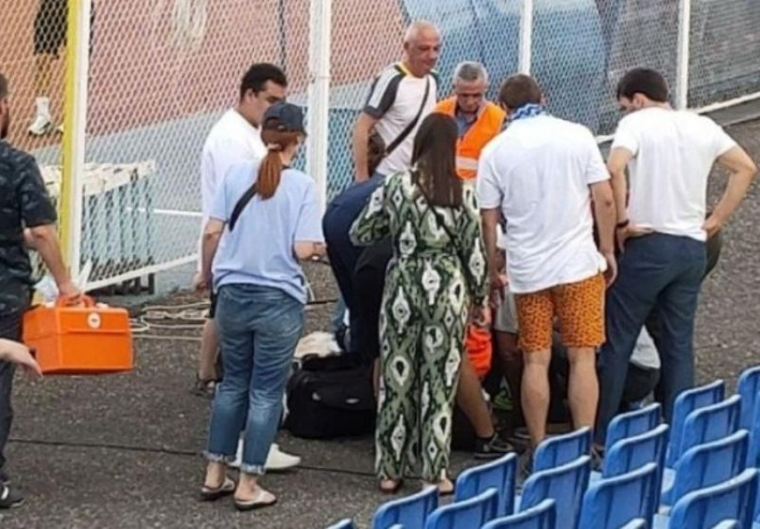 Астраханский стюард потерял сознание на матче «Волгаря» с «Енисеем»