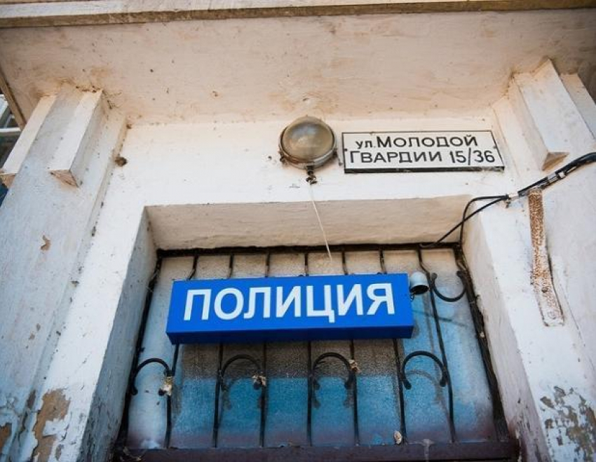 В Астраханской области пенсионер обокрал покойника 