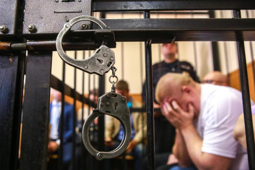 По делу хищения 156,6 миллионов работникам завода «Лотос» в Астрахани вынесли приговор 
