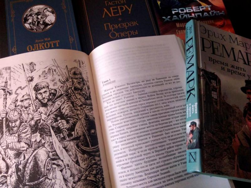 Астраханцы начнут дарить книги с любовью в рамках всероссийской акции