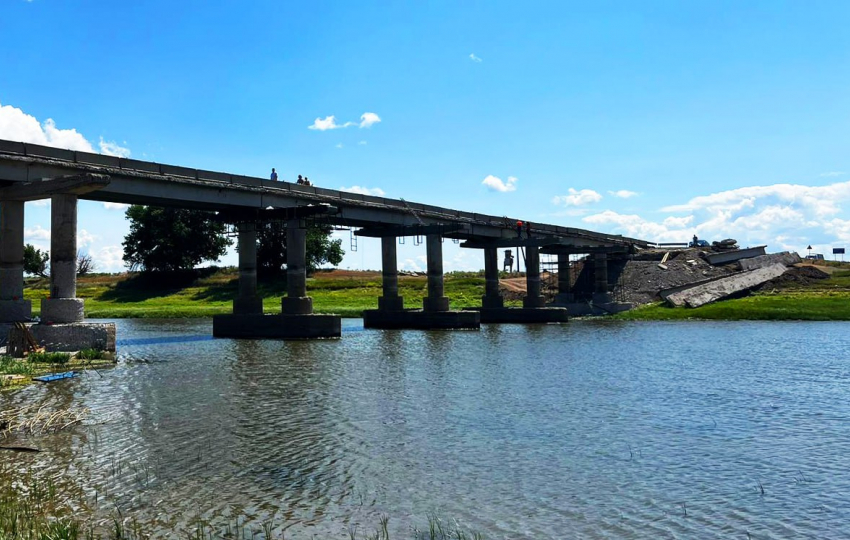 До июля 2024 года в Астрахани отремонтируют мост через ерик Казачий 
