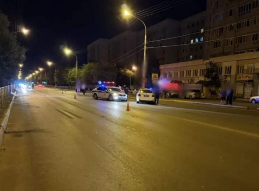 Подростка, сбившего астраханку на чужом авто, поместили под домашний арест