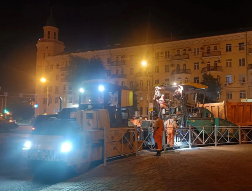 Глава Астрахани поведал о ходе благоустройства Адмиралтейской улицы