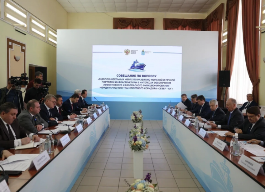 The Astrakhan Governor has proposed extending the Volga-Caspian Sea Canal