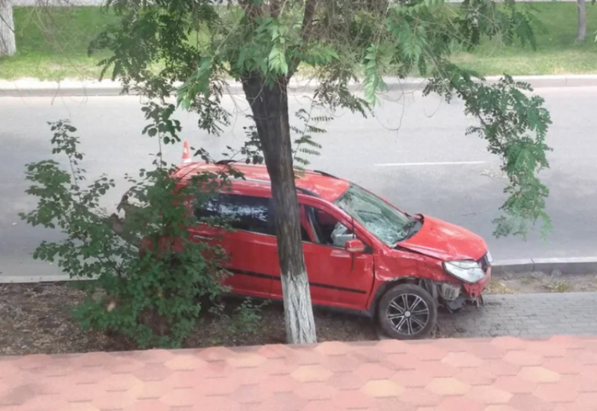 Аварийность на астраханских дорогах будут снижать в рамках нового нацпроекта