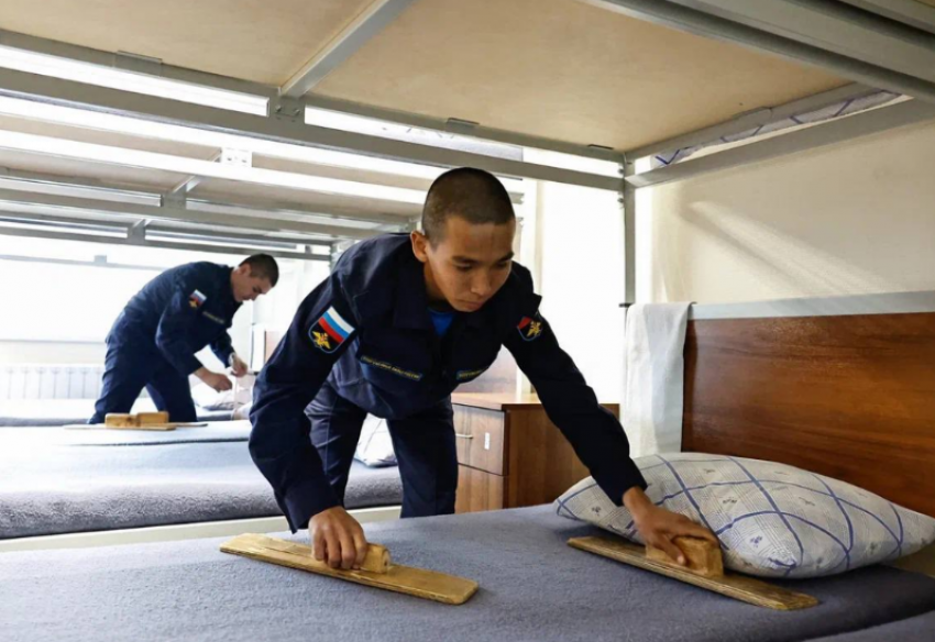 Астраханские войсковые части тщательно готовят к прибытию призывников