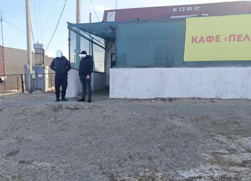 Астраханец выпивал в кафе, поссорился с посетителем и убил его одним ударом
