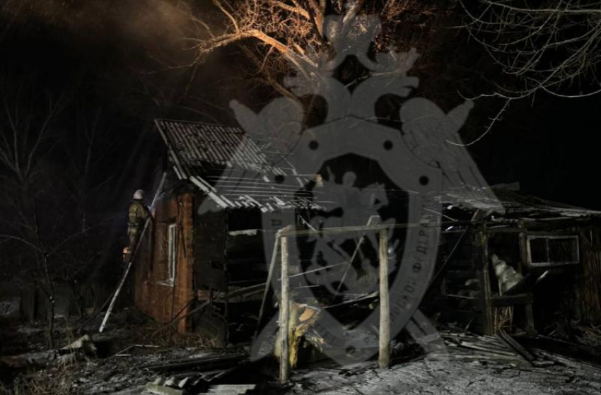 Женщина погибла в Астрахани во время пожара в жилом доме