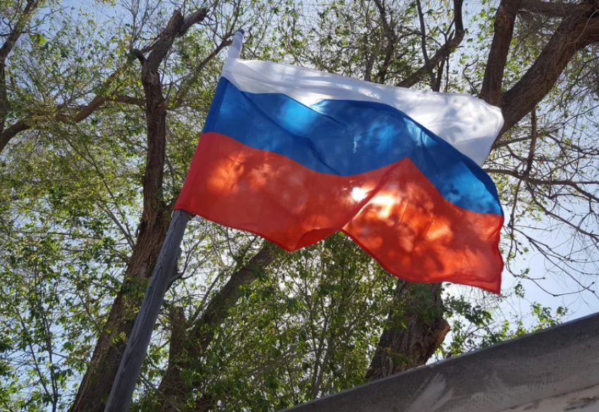 В Астрахани состоится автопробег в честь Дня Государственного флага России