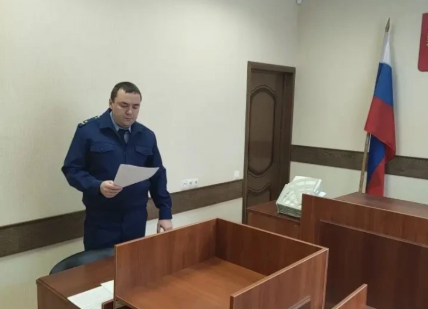 Астраханский суд рассмотрел дело о краже денег на благоустройство парка и сквера