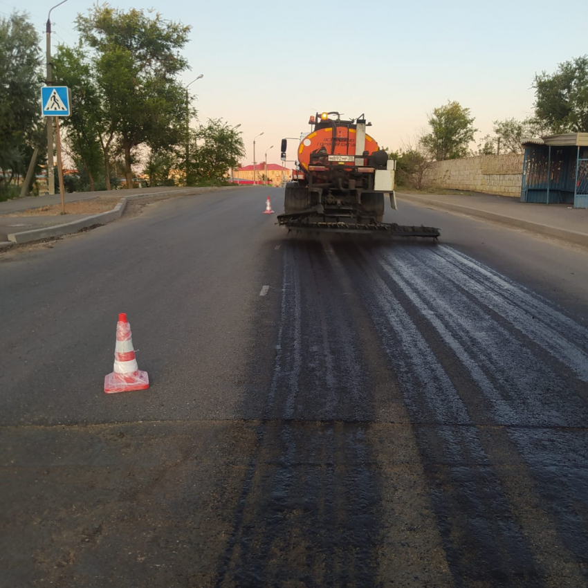 Финишная прямая: ремонт на одной из улиц Астрахани подходит к концу