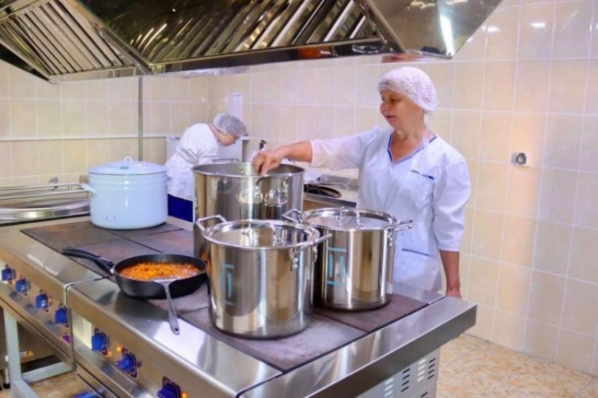 Астраханские школы подключились к системе мониторинга питания