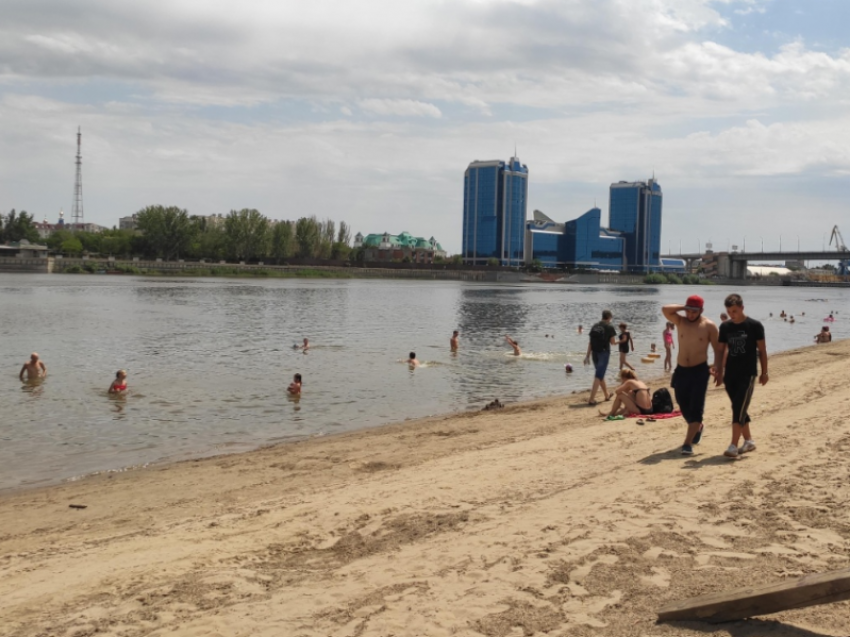 Летом в Астрахани откроют три официальных пляжа