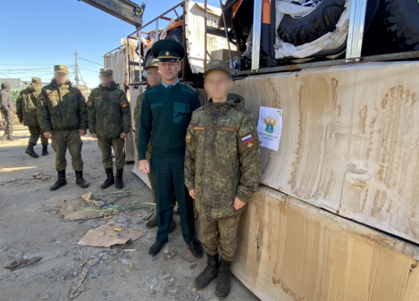 Астраханская таможня отправила конфискованную мототехнику на нужды СВО