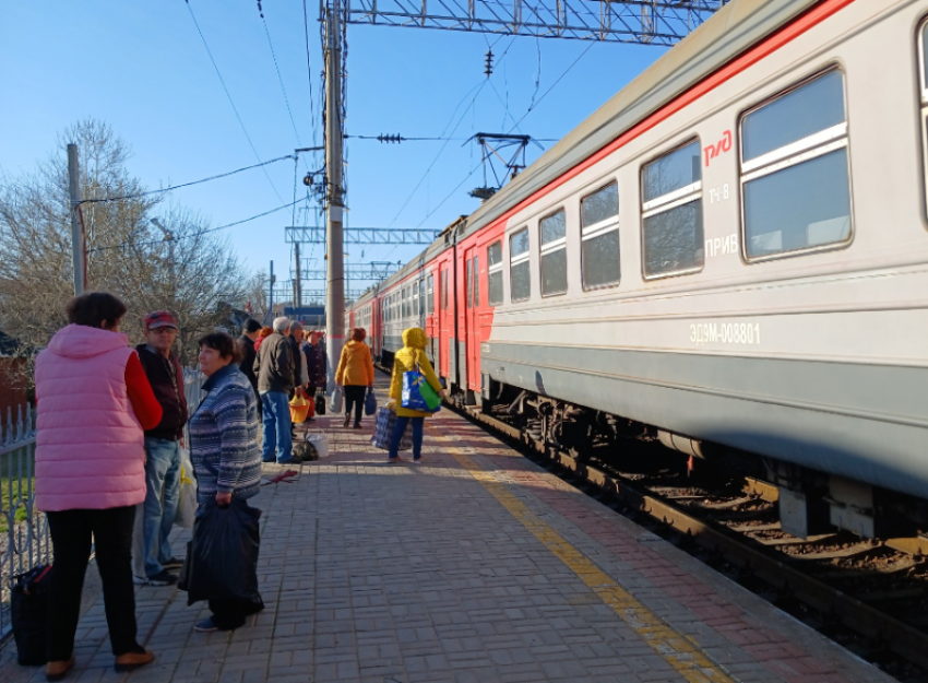 С 16 ноября в Астраханской области меняется расписание пригородных поездов
