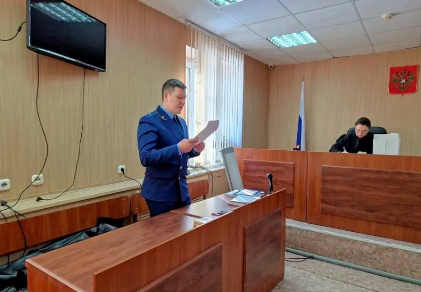 В Астраханской области осудили двух работников ЖКХ за мошенничество