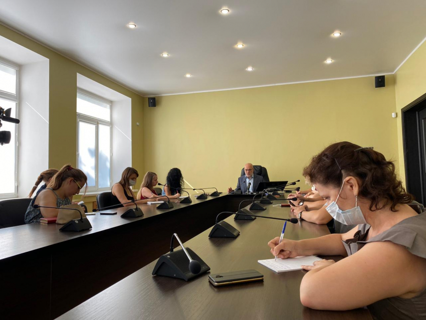 Астраханские школы будут наказаны за недобровольные денежные сборы
