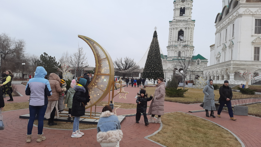 На Старый Новый год в Астрахани будет солнечная и ветренная погода