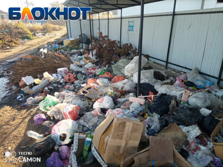 Астраханцы продолжают жаловаться на мусор и состояние контейнерных площадок 