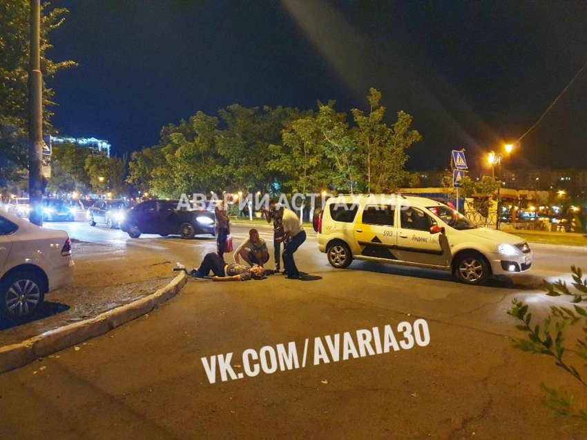 В Астрахани таксист сбил пешехода