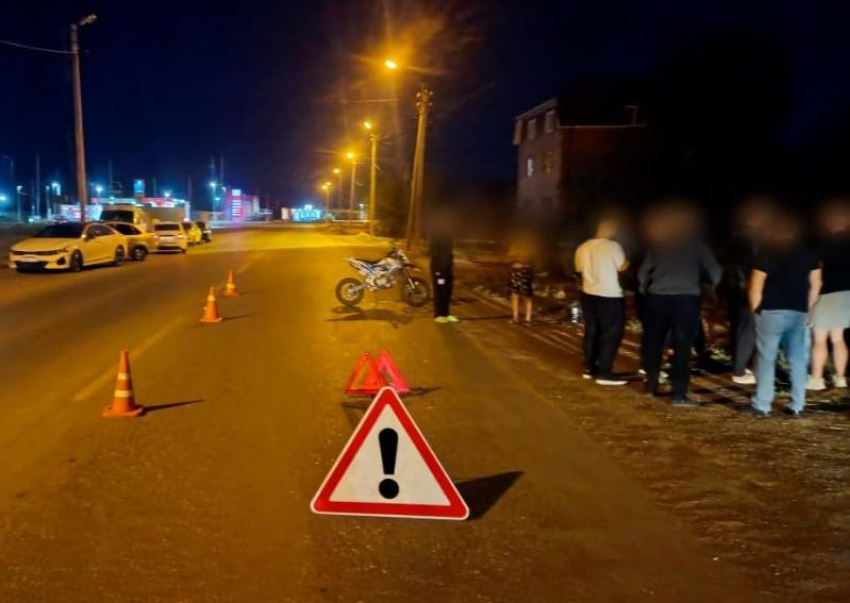 В Астрахани 12-летний мальчик на мотоцикле пострадал в ДТП с машиной