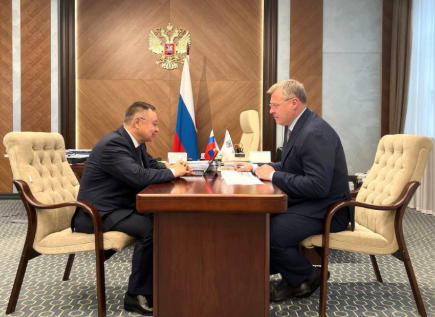 Астраханский губернатор и глава Минстроя России обсудили комплексное строительство в регионе