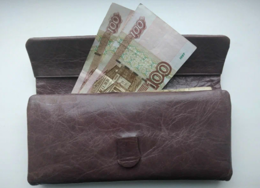 Средняя зарплата педагогов в Астраханской области составила 32 тысячи рублей