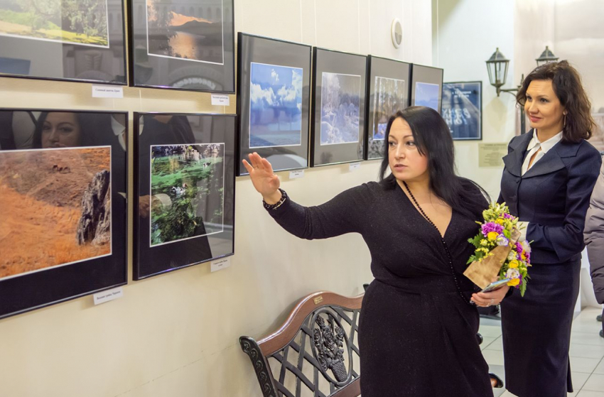 В Астрахани открылась выставка, которая учит радоваться каждому дню