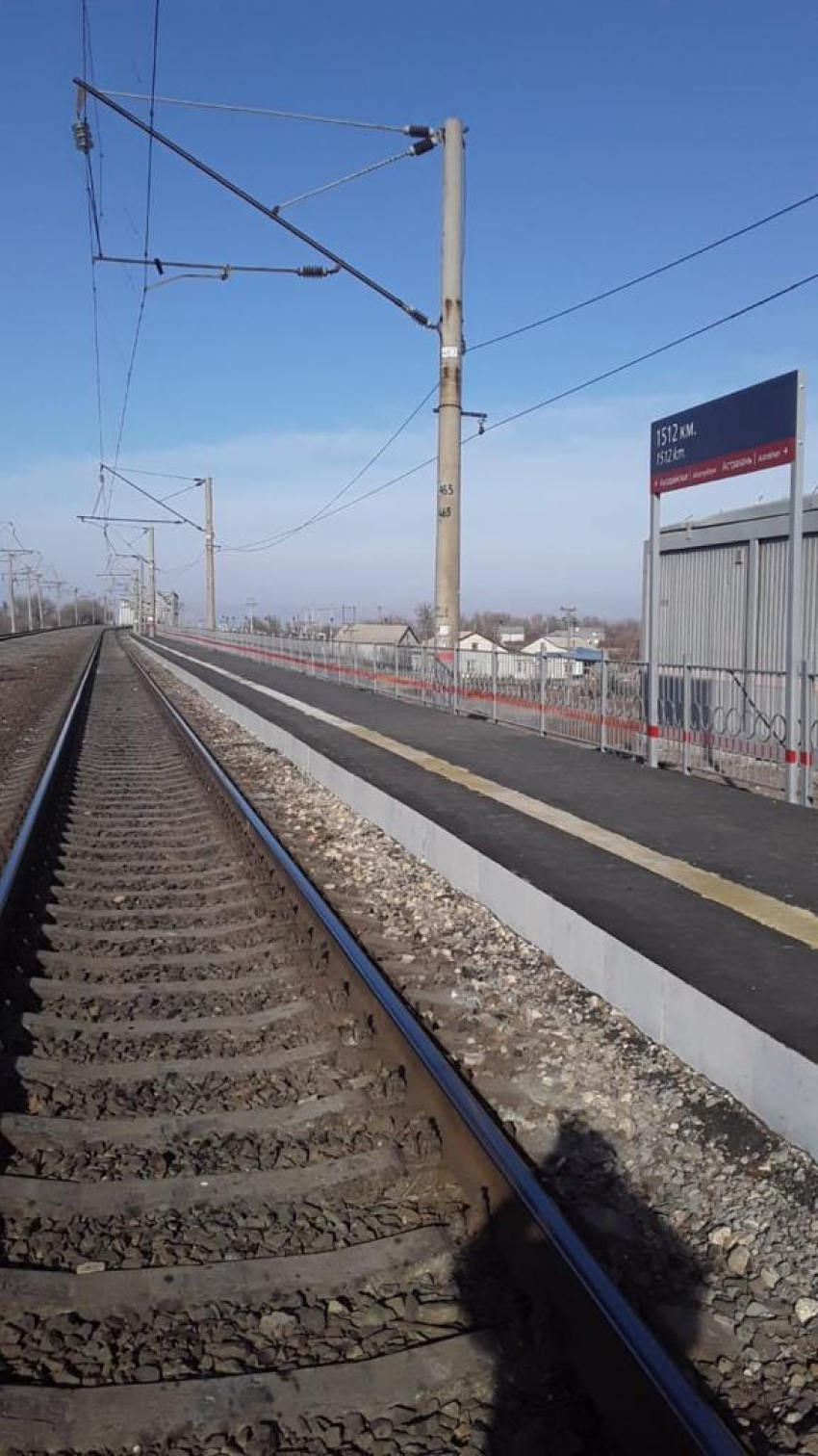 В Астраханской области отремонтировали пассажирскую платформу около посёлка Рычинский