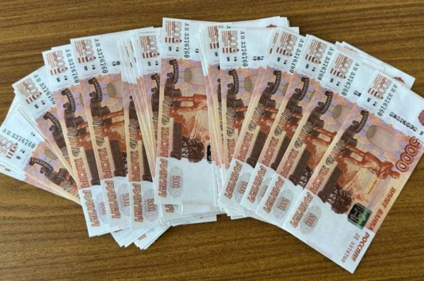 В Астрахани будут судить пенсионера за избиение родственника и вымогательство